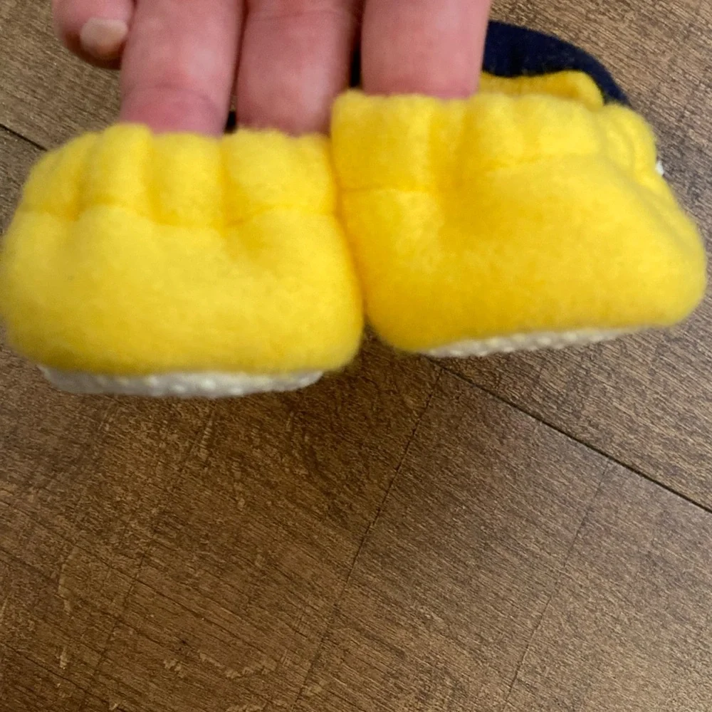 Michigan University of Michigan Baby Booties Crib Shoes Navy & Yellow Like New